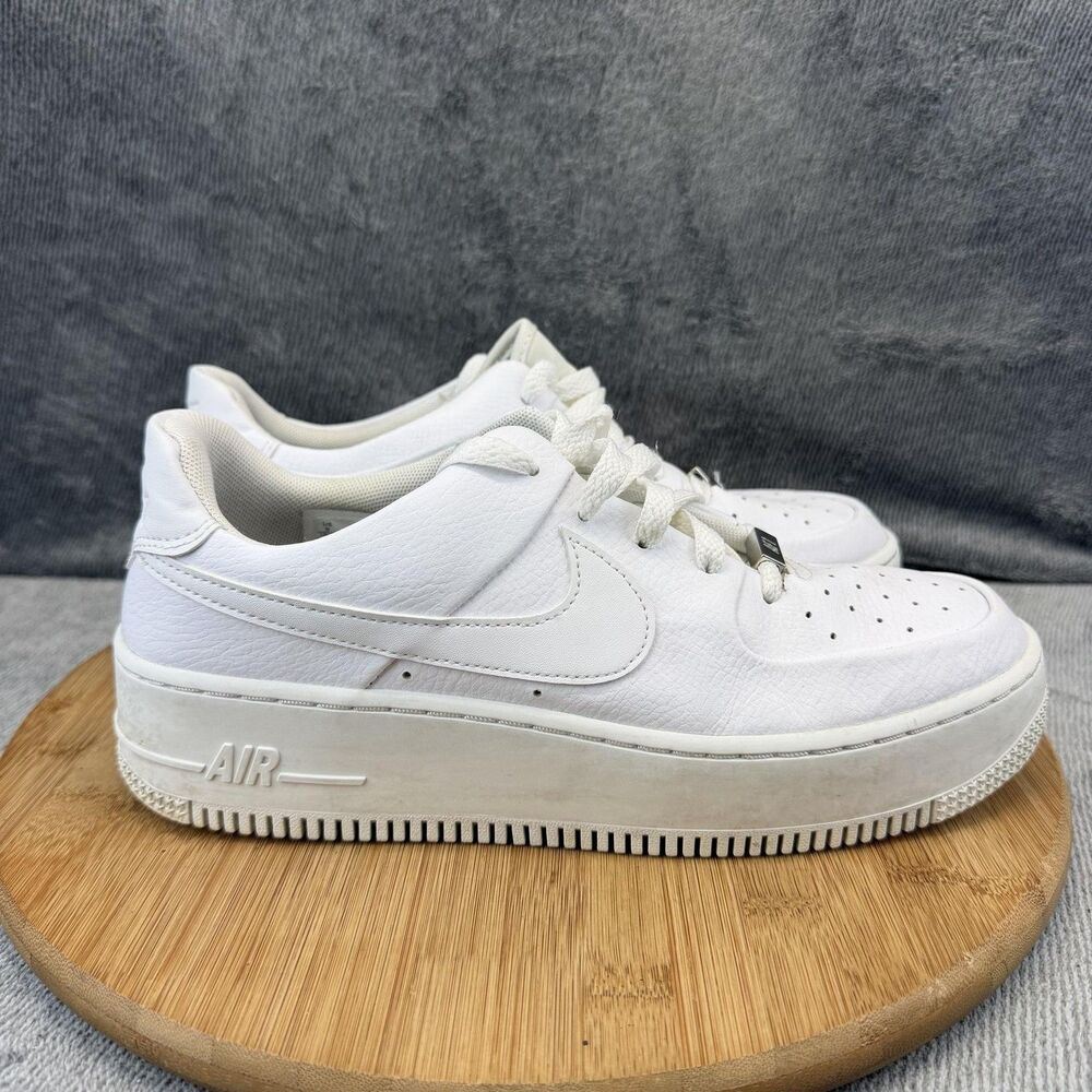 Nike Air Force 1 Sage Low Shoes Womens Size 9 White Platform Sneakers AR5339-100